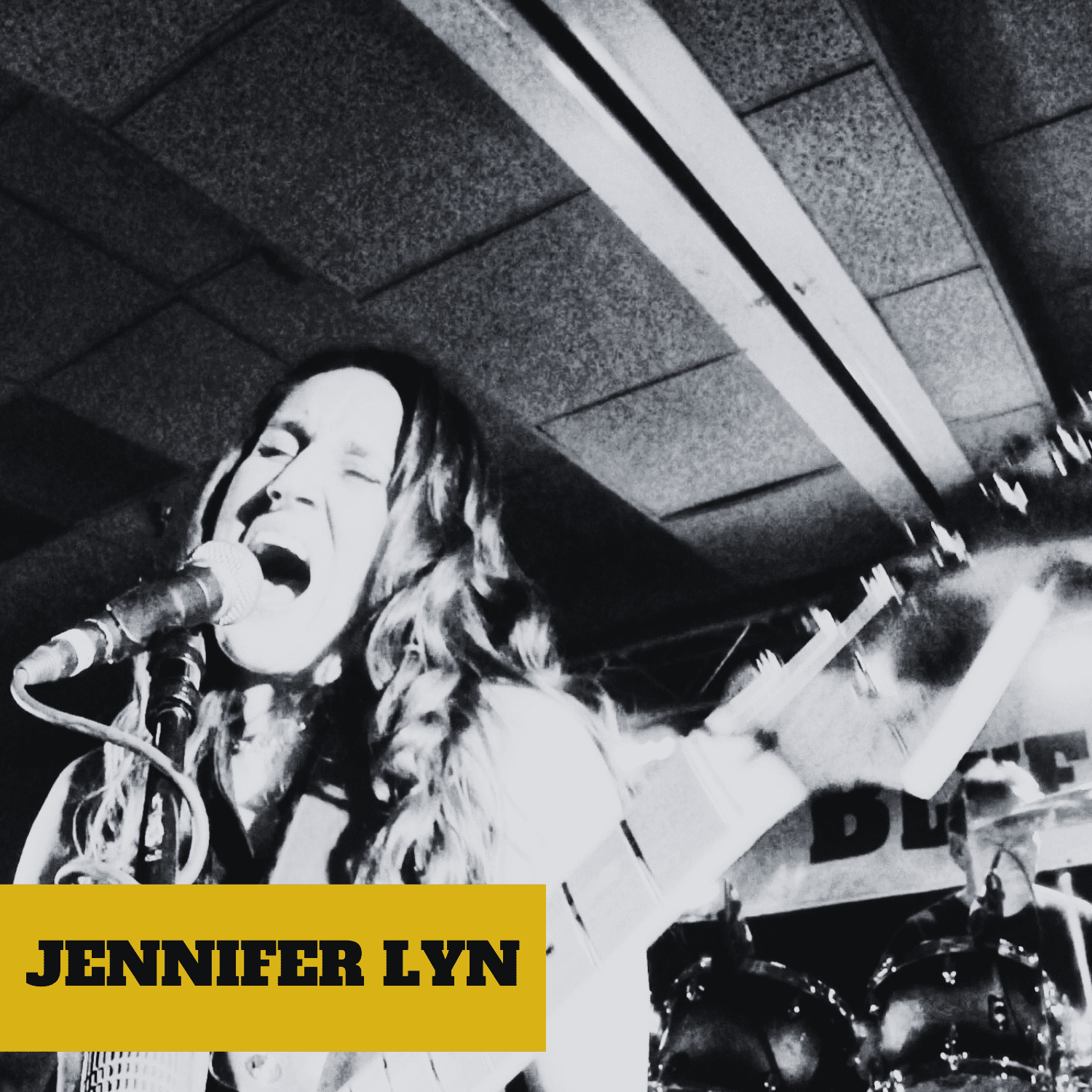 Jennifer Lyn of the Female Fronted Blues Rock Band Jennifer Lyn & The Groove Revival